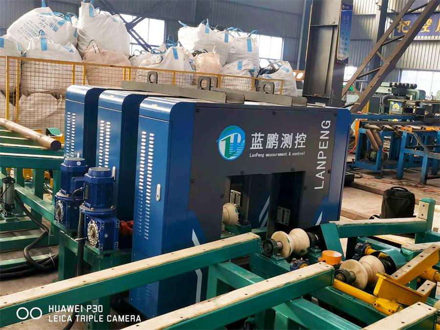 直線度測(cè)量?jī)x (1).jpg